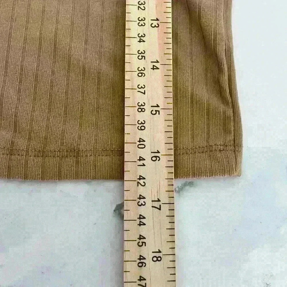 Ardene mock neck long sleeve ribbed top size medium - Picture 10 of 12